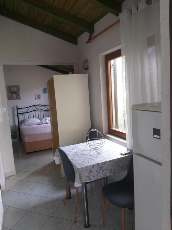 Direkt Na Moru - Bungalov Apartman Šibenik Kültér fotó