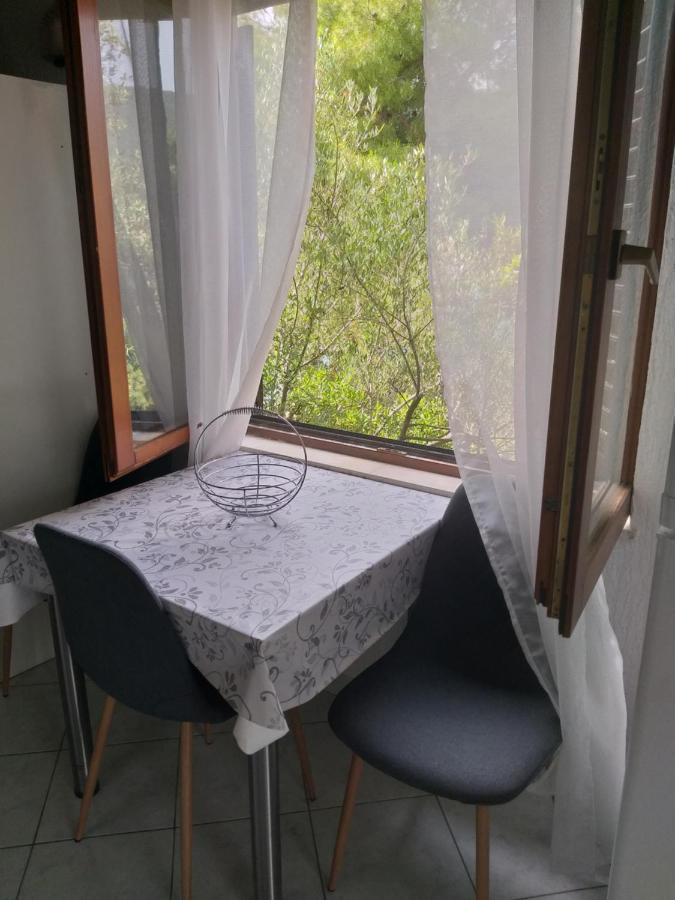 Direkt Na Moru - Bungalov Apartman Šibenik Kültér fotó