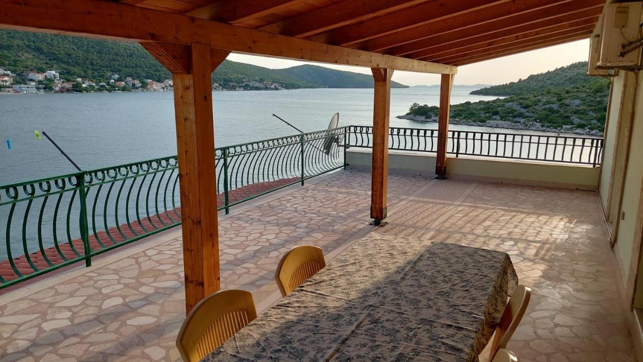Direkt Na Moru - Bungalov Apartman Šibenik Kültér fotó