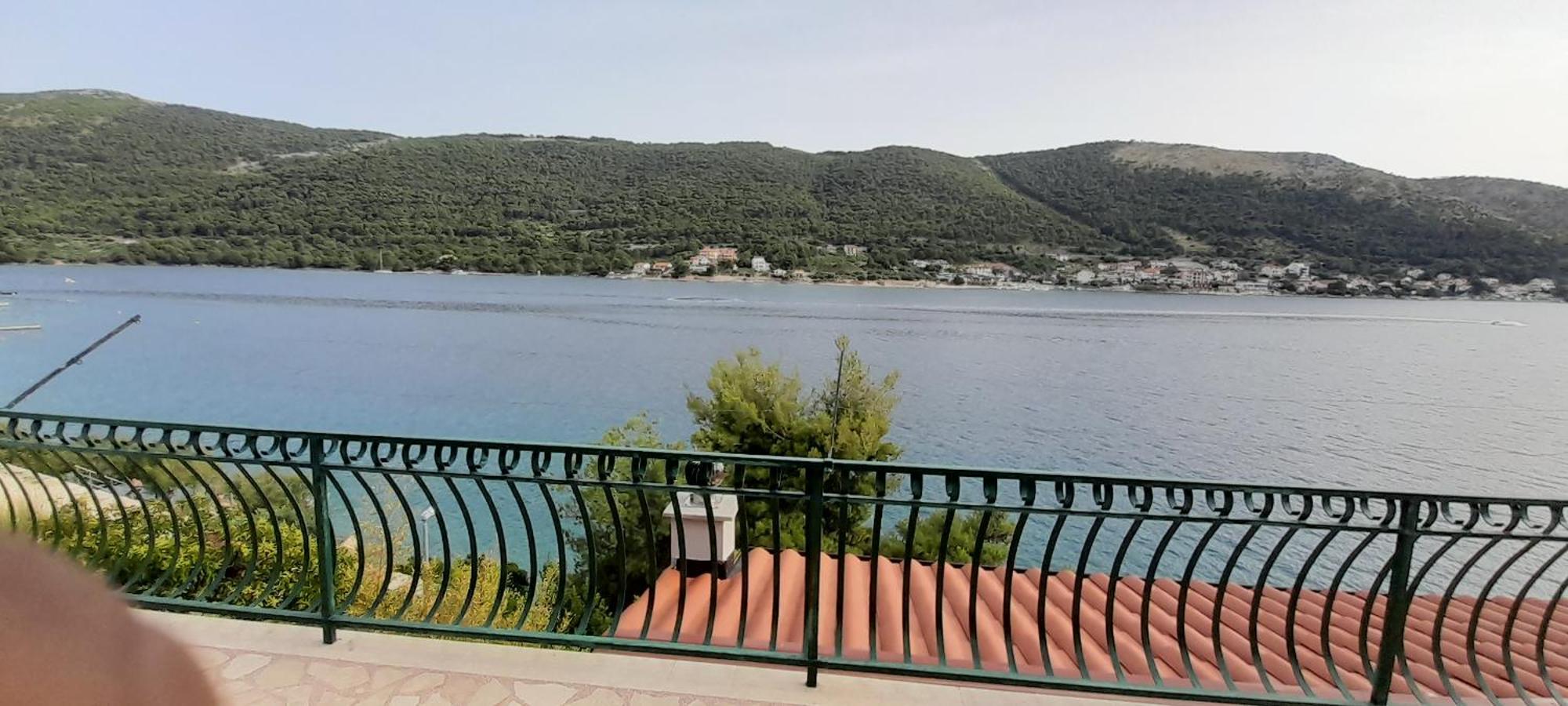 Direkt Na Moru - Bungalov Apartman Šibenik Kültér fotó